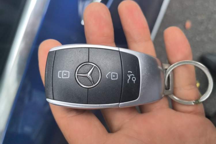 Used Mercedes-Benz C-Class 2019 Restyled C 260 L Sport Edition Vehicle Key