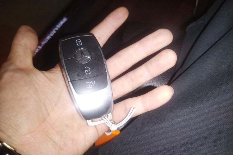 Used Mercedes-Benz C-Class 2019 Restyled C 260 L Sport Edition Vehicle Key