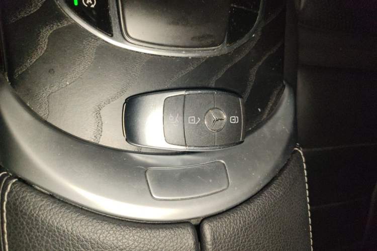 Used Mercedes-Benz C-Class 2019 Restyled C 260 L Sport Edition Vehicle Key