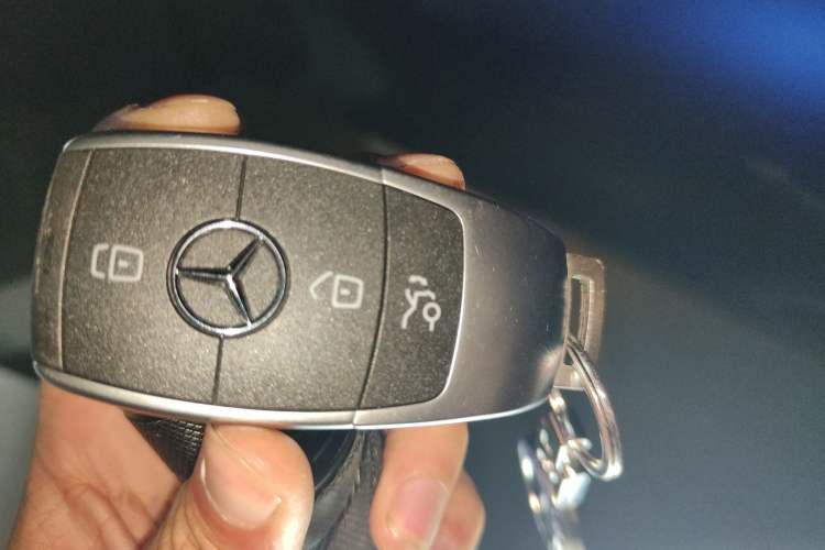 Used Mercedes-Benz C-Class 2019 C 260 Sport Edition Vehicle Key