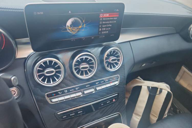 Used Mercedes-Benz C-Class 2019 Restyled C 260 L Sport Edition Audio And AC Panel