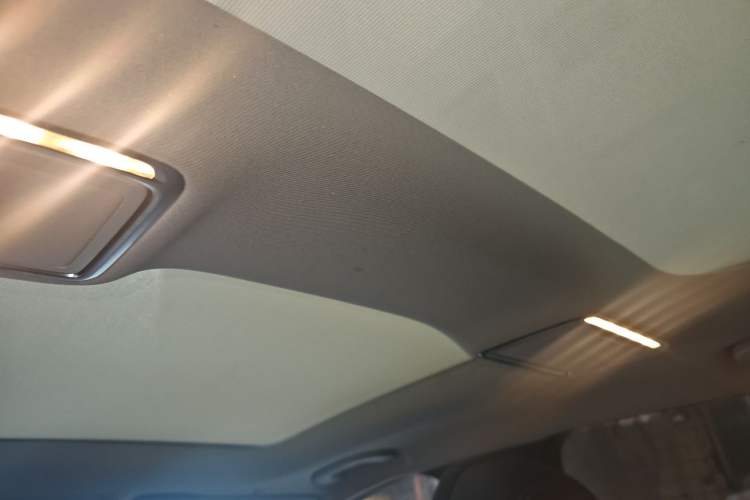 Used Mercedes-Benz C-Class 2019 Restyled C 260 L Sport Edition Headliner