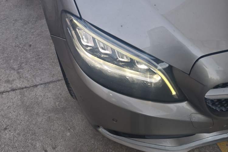Used Mercedes-Benz C-Class 2019 Restyled C 260 L Sport Edition Right Front Headlight