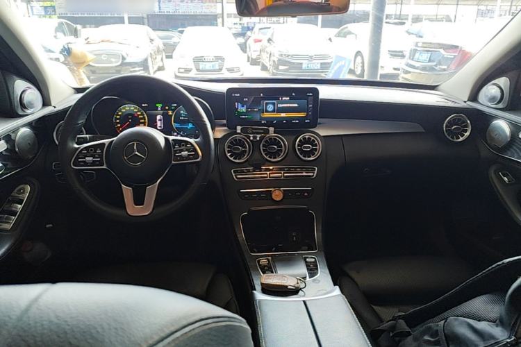 Used Mercedes-Benz C-Class 2019 C 260 L Sport Edition Center Console