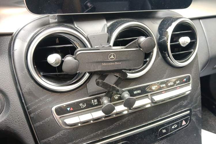 Used Mercedes-Benz C-Class 2019 C 260 L Sport Edition Audio And AC Panel