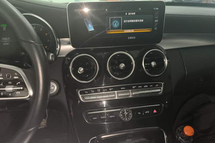 Used Mercedes-Benz C-Class 2019 Restyled C 260 L Sport Edition Audio And AC Panel
