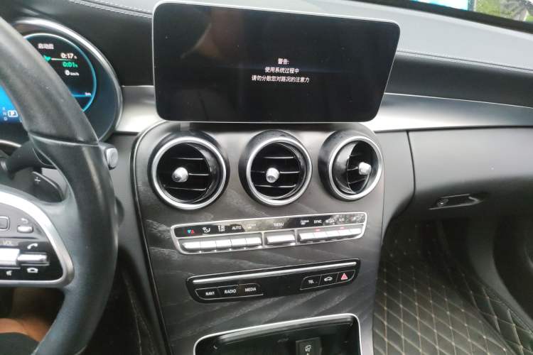 Used Mercedes-Benz C-Class 2019 Restyled C 260 L Sport Edition Audio And AC Panel
