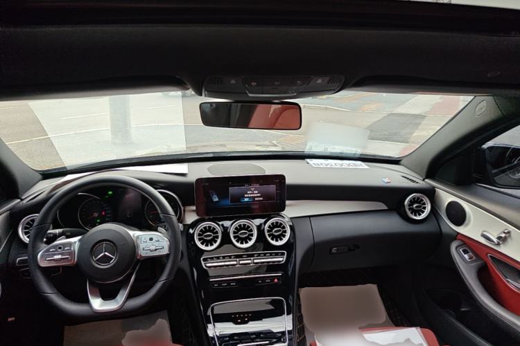 Used Mercedes-Benz C-Class 2019 C 260 Sport Edition Center Console