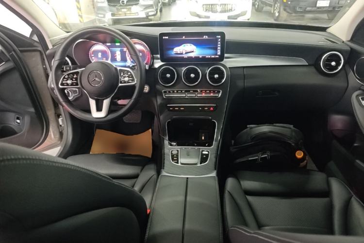 Used Mercedes-Benz C-Class 2019 C 260 L Sport Edition Center Console