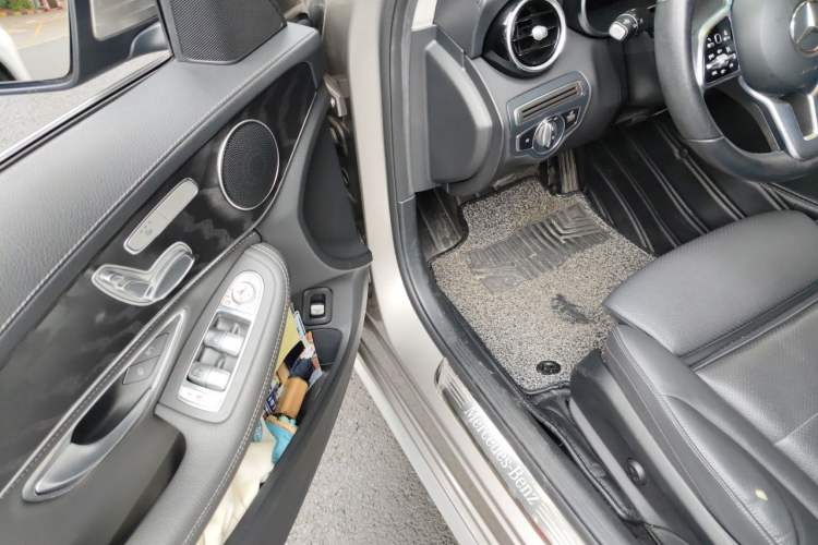 Used Mercedes-Benz C-Class 2019 Restyled C 260 L Sport Edition Driver Seat