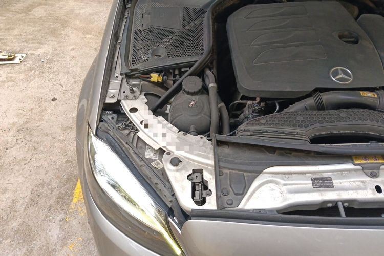 Used Mercedes-Benz C-Class 2019 C 260 L Sport Edition Engine Bay Right