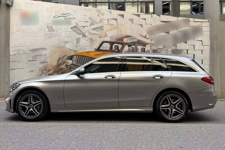 Used Mercedes-Benz C-Class 2019 C 260 Estate Exterior 2
