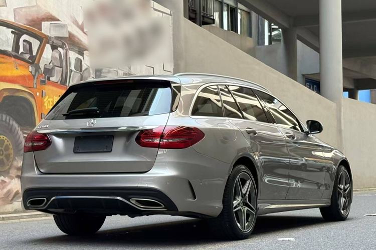 Used Mercedes-Benz C-Class 2019 C 260 Estate Exterior 3