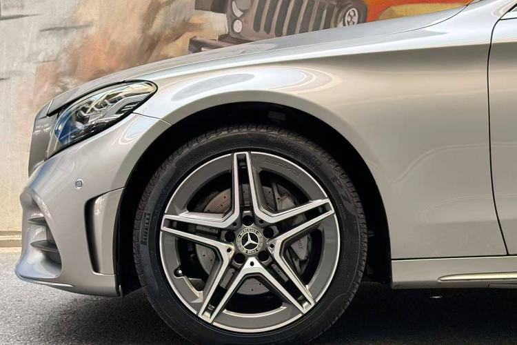 Used Mercedes-Benz C-Class 2019 C 260 Estate Exterior 4