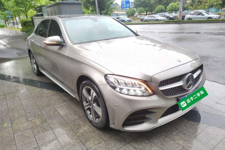 Used Mercedes-Benz C-Class 2019 Restyled C 260 L Sport Edition Front Right 45 Deg