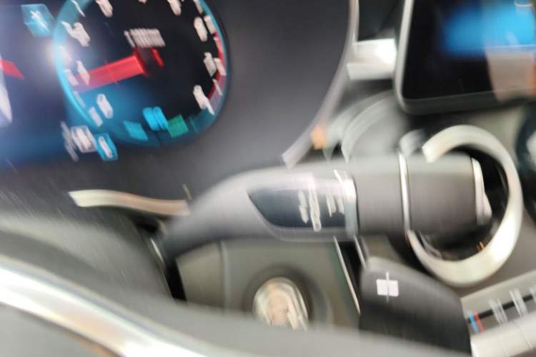 Used Mercedes-Benz C-Class 2019 Restyled C 260 L Sport Edition Gear Lever