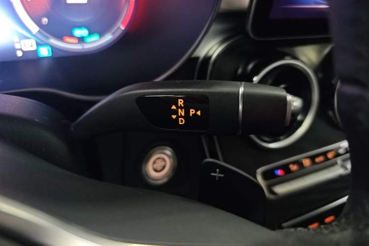 Used Mercedes-Benz C-Class 2019 C 260 L Sport Edition Gear Lever