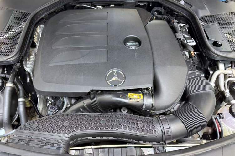 Used Mercedes-Benz C-Class 2019 C 260 Estate Interior 8