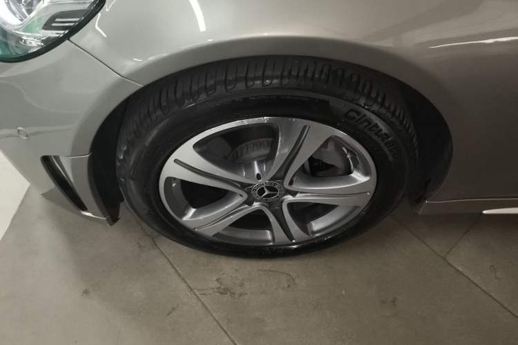 Used Mercedes-Benz C-Class 2019 Restyled C 260 L Sport Edition Left Front Wheel Hub
