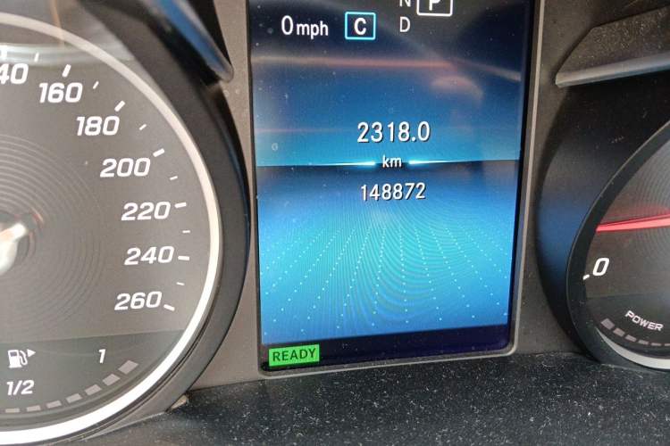 Used Mercedes-Benz C-Class 2019 C 260 L Sport Edition Odometer Close Up