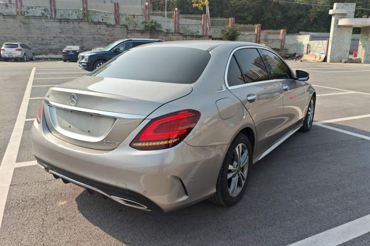 Used Mercedes-Benz C-Class 2019 C 180 L Fashion Edition Sport Version Rear Right 45 Deg