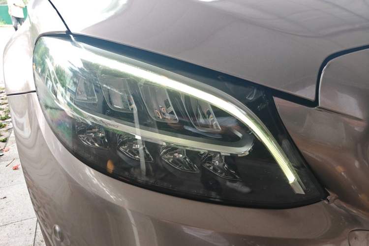 Used Mercedes-Benz C-Class 2019 C 260 Sport Edition Right Front Headlight