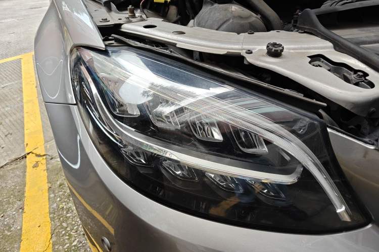 Used Mercedes-Benz C-Class 2019 C 260 L Sport Edition Right Front Headlight