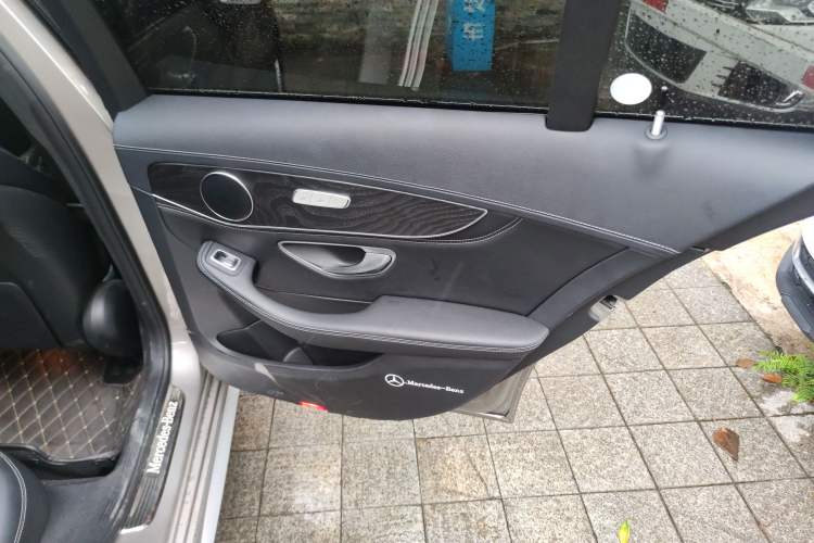 Used Mercedes-Benz C-Class 2019 Restyled C 260 L Sport Edition Right Rear Door Interior