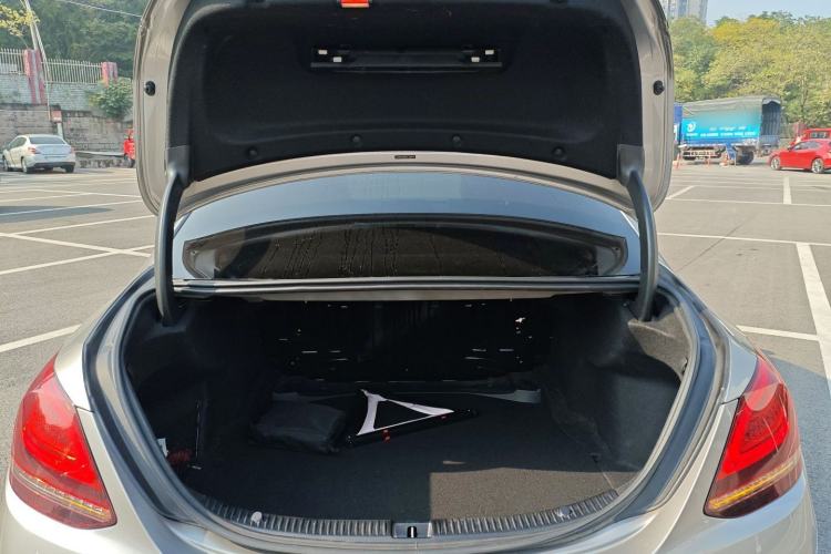 Used Mercedes-Benz C-Class 2019 C 180 L Fashion Edition Sport Version Trunk