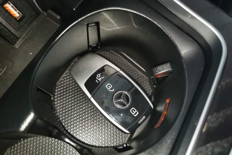 Used Mercedes-Benz C-Class 2019 Restyled C 260 L Sport Edition Vehicle Key