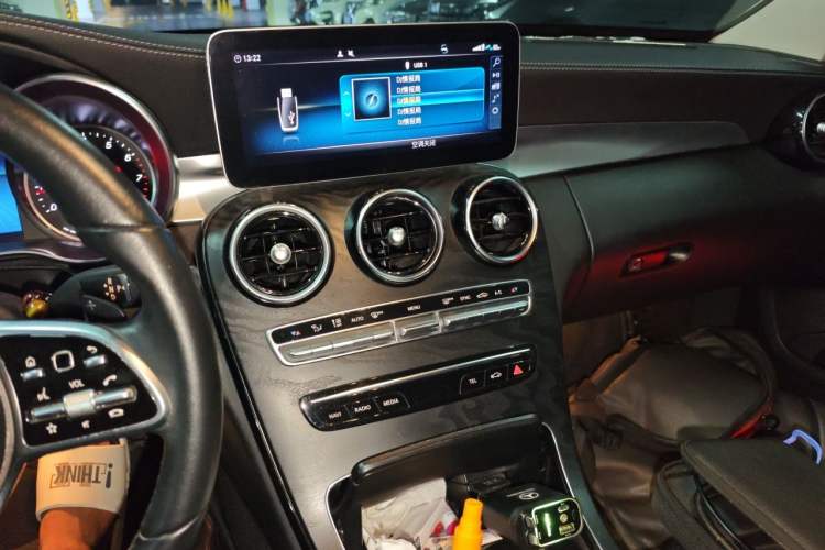 Used Mercedes-Benz C-Class 2019 C 180 L Dynamic Sports Edition Audio And AC Panel