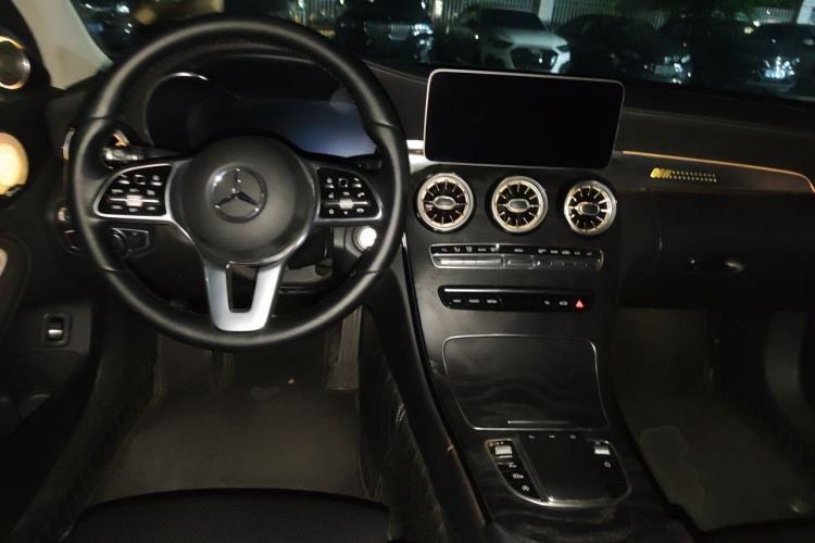Used Mercedes-Benz C-Class 2019 Restyled C 260 L Sport Edition Center Console