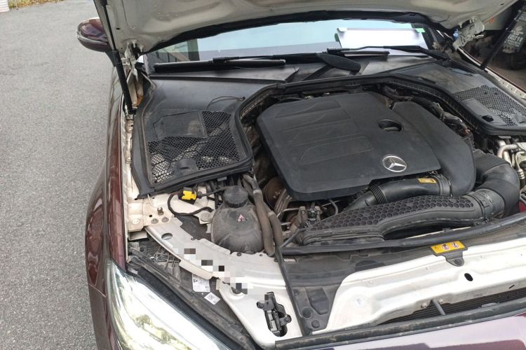 Used Mercedes-Benz C-Class 2019 C 260 Coupe Engine Bay Right