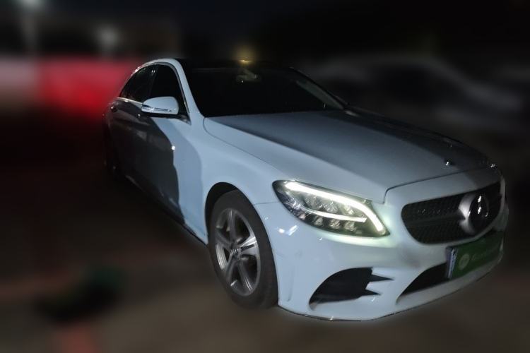 Used Mercedes-Benz C-Class 2019 Restyled C 260 L Sport Edition Front Right 45 Deg