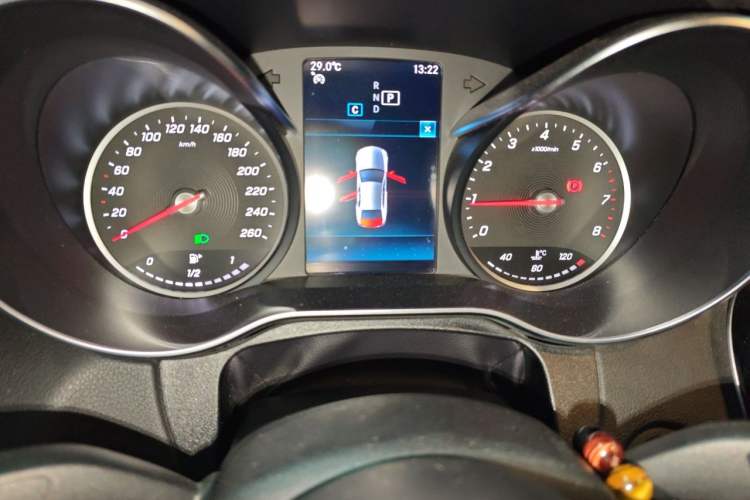 Used Mercedes-Benz C-Class 2019 C 180 L Dynamic Sports Edition Instrument Cluster