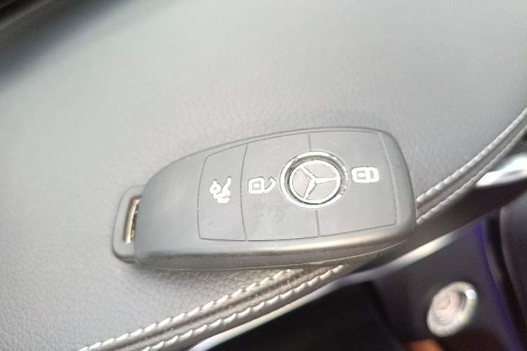 Used Mercedes-Benz C-Class 2019 C 260 Coupe Vehicle Key