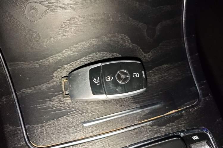 Used Mercedes-Benz C-Class 2019 Restyled C 260 L Sport Edition Vehicle Key