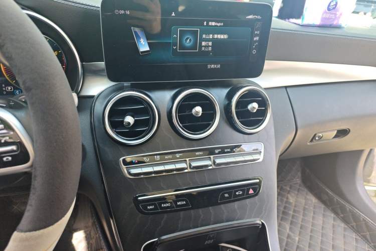 Used Mercedes-Benz C-Class 2019 Restyled C 260 L Sport Edition Audio And AC Panel