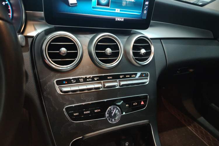 Used Mercedes-Benz C-Class 2019 C 260 Estate Audio And AC Panel