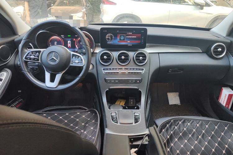 Used Mercedes-Benz C-Class 2019 Restyled C 260 L Sport Edition Center Console