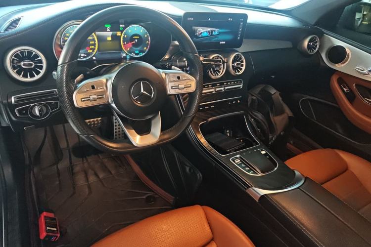 Used Mercedes-Benz C-Class 2019 C 260 Coupe Center Console