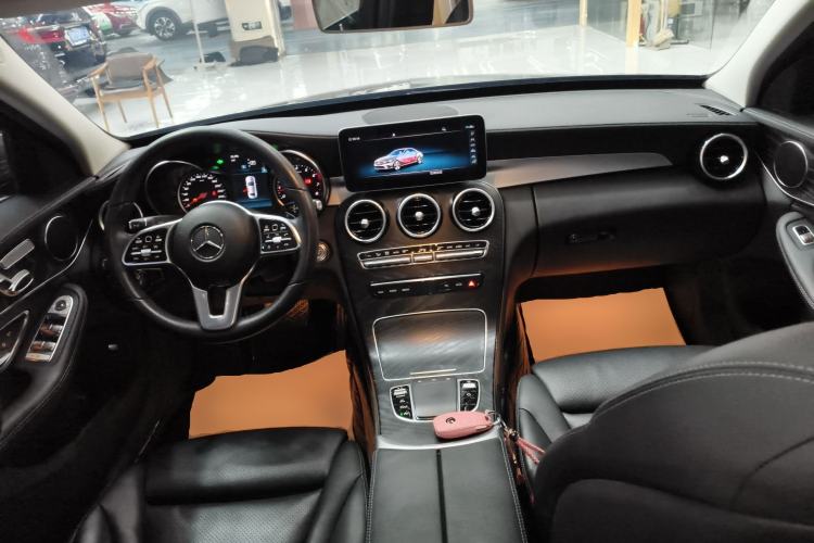 Used Mercedes-Benz C-Class 2019 C 260 L Sport Edition Center Console