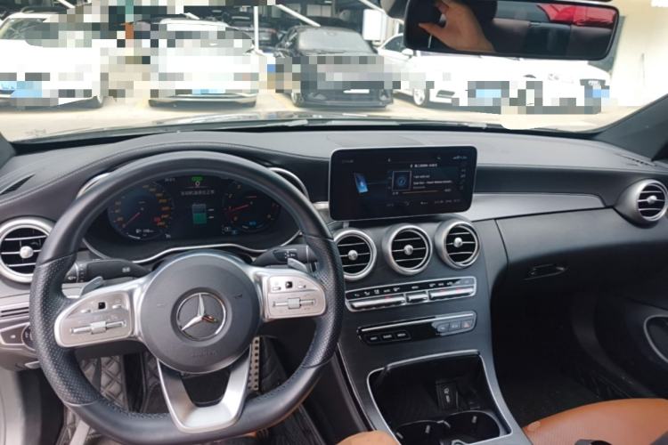 Used Mercedes-Benz C-Class 2019 C 260 4MATIC Coupe Center Console