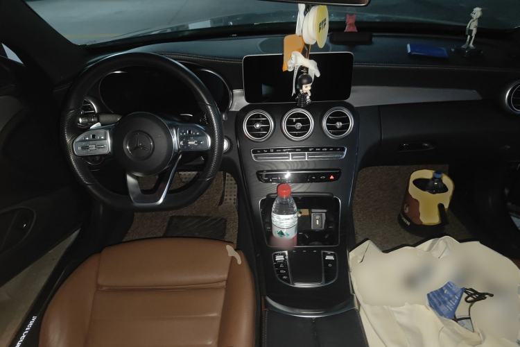 Used Mercedes-Benz C-Class 2019 C 260 Coupe Center Console