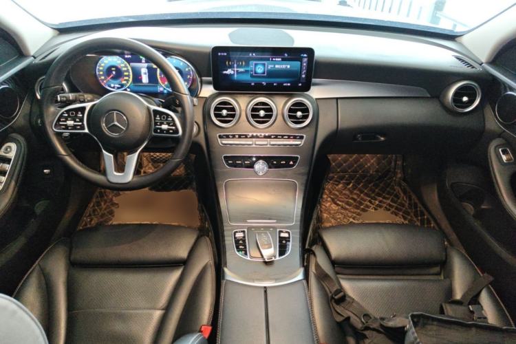Used Mercedes-Benz C-Class 2019 C 260 Estate Center Console