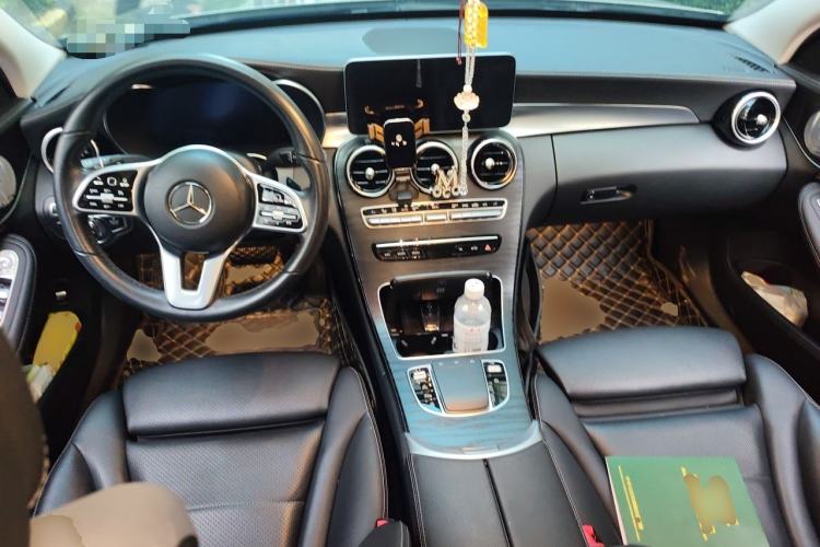 Used Mercedes-Benz C-Class 2019 C 260 L Sport Edition Center Console