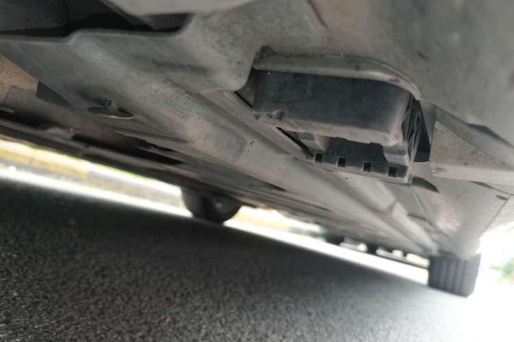 Used Mercedes-Benz C-Class 2019 Restyled C 260 L Sport Edition Chassis Front Left