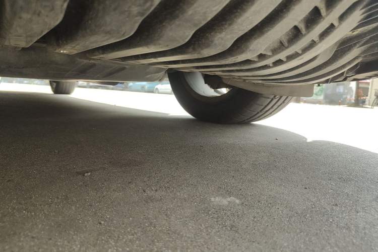 Used Mercedes-Benz C-Class 2019 Updated C 260 L Chassis Front Right