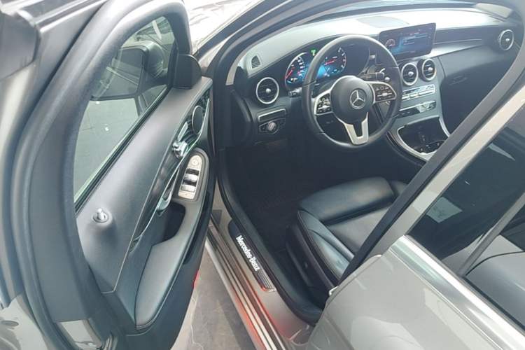 Used Mercedes-Benz C-Class 2019 Restyled C 260 L Sport Edition Driver Seat