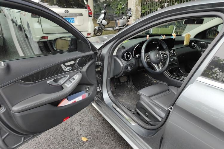 Used Mercedes-Benz C-Class 2019 Restyled C 260 L Sport Edition Driver Seat